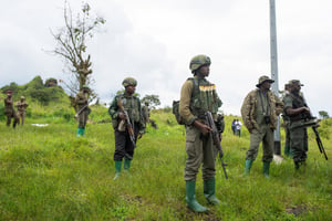 Des rebelles congolais du M23 à Kibumba, près de Goma, dans la province du Nord-Kivu, le 23 décembre 2022. © REUTERS/Arlette Bashizi