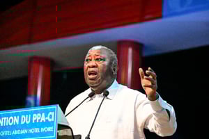 Laurent Gbagbo durant la convention de son parti, le PPA-CI, après avoir été désigné candidat à la présidentielle de 2025, à Abidjan, le 10 mai 2024. © Sia Kambou / AFP