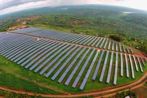 Installation Axian au Rwanda. © DR