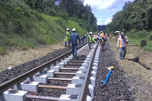 Le chemin de fer Belinga Mayumba au Gabon. © DR
