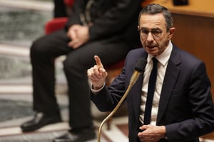 Le ministre français de l’Intérieur Bruno Retailleau s’exprime lors d’une séance de questions au gouvernement à l’Assemblée nationale, à Paris, le 15 janvier 2025. © Thibaud MORITZ / AFP