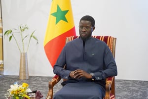 Le président sénégalais Bassirou Diomaye Faye donne une interview à Dakar, le 30 août 2024. © Wang Zizheng / Xinhua via AFP