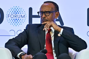 Paul Kagame, président du Rwanda, participe à une table ronde lors du Forum de Doha, au Qatar, le 7 décembre 2024. © Noushad Thekkayil / NurPhoto via AFP