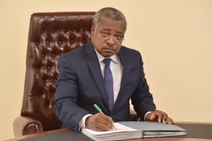 Le Camerounais Richard Evina Obam, à la tête de la Caisse des dépôts et consignations du Cameroun (CDEC). © DR