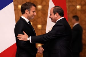 Le président français, Emmanuel Macron, et le président égyptien, Abdel-Fattah al-Sissi, à la fin d’une conférence de presse au Caire, le 25 octobre 2023. © Christophe Ena / POOL / AFP