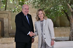 Le chef de l’État algérien, Abdelmadjid Tebboune, et la présidente du Conseil italien, Giorgia Meloni, en juin 2024, lors du sommet du G7 organisé à Borgo Egnazia, en Italie. © IPA/IPA/SIPA
