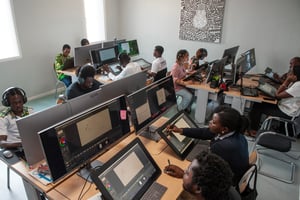 Au siège de Sèmè One, le premier campus de Sèmè City, le hub consacré à la formation, à la recherche et à l’innovation, installé dans le centre ville de Cotonou, la capitale économique du Bénin. © Vincent Fournier pour JA