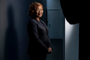 Enregistrement de l'émission Eco d'ici, eco d'ailleurs RFI/Jeune Afrique dans les locaux de RFI, avec Madame Nialé KABA, Ministre de l’Economie, du Plan et du Développement le 18 avril 2024.