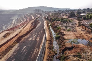 Vue générale du quartier de la Gécamines, en plein centre de Kolwezi, le 13 octobre 2022.