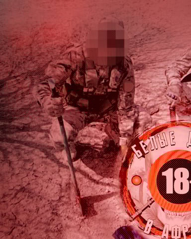 Montage de photo représentant des soldats de Wagner qui tiennent une tête coupée, que nous avons volontairement cachée, et, en bas à droite, le logo de la chaîne « Oncles blancs en Afrique ». © Montage Jeune Afrique