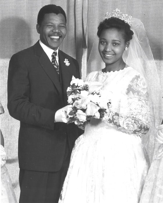 Mariage de Nelson Mandela et Winnie Nomzamo Madikizela, le 14 juin 1958, à Bizana, village natal de Winnie dans  la région du Pondoland, futur Transkei. &copy; IDAF / JA