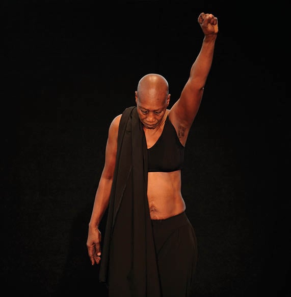Germaine Acogny, mère de la danse contemporaine africaine. &copy; François Stemmer