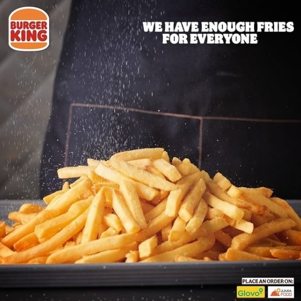 Message de Burger King, au Kenya, rappelant la disponibilité de frites dans ses restaurants. &copy; Instagram