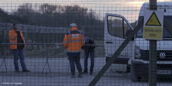 Une distribution de nourriture près de Calais. &copy; DR