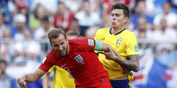 Harry Kane, l'inarrêtable buteur de l'équipe d'Angleterre, ici face au Brésil de Neymar lors de la Coupe du monde en Russie, le 7 juillet 2018. &copy; Alastair Grant/AP/SIPA