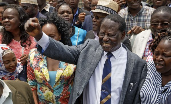 Le leader de la coalition Nasa, Raila Odinga, à la sortie de la Cour suprême kényane le 1er septembre 2017. &copy; Ben Curtis/AP/SIPA