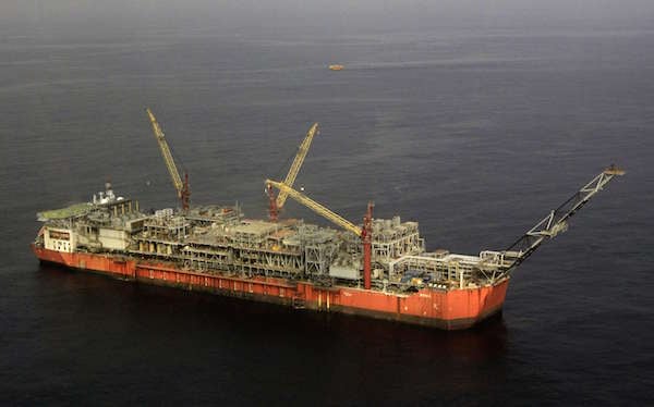 Plate-forme de stockage offshore de la compagnie Shell au large du Nigeria, au sud-est du pays, le 26 décembre 2011. &copy; Sunday Alamba/AP/SIPA