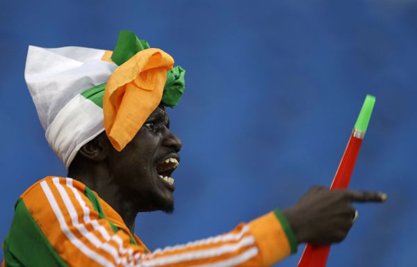 Un supporter de l'équipe de football de Côte d'Ivoire. &copy; Themba Hadebe/AP/SIPA