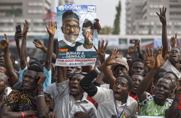 Des partisans de Muhammadu Buhari, le 13 février 2019 au Nigeria. &copy; Supporters de Muhammadu Buhari, le 13 février 219. (c) Ben Curtis/AP/SIPA