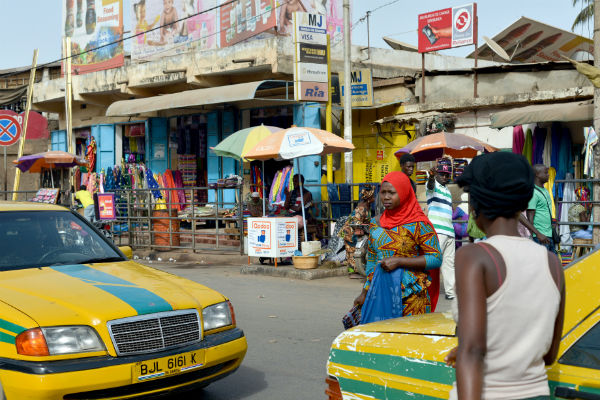 Marché de Banjul, l'une des capitales les plus surveillées d'Afrique. &copy; DR
