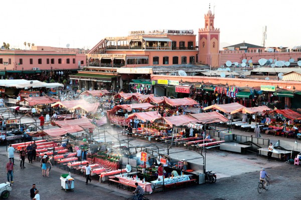 Cible d'un attentat en avril 2011, le Café Argana, place Jemaa-el-Fna, a rouvert ses portes en décembre 2015. &copy; MARCO D&rsquo;ANTONIO POUR J.A.