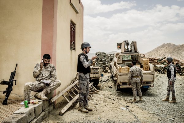 Des soldats saoudiens, non loin de la frontière avec le Yémen, le 2 mai 2015. &copy; TOMAS MUNITA/NYT-REDUX-REA