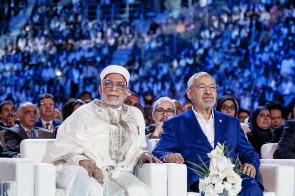 Avec Rached Ghannouchi, président d’Ennahdha, lors de l’ouverture du 10e congrès du parti, le 20 mai 2016, à Radès. © Nicolas Fauqué/www.imagesdetunisie.com