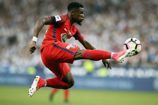 Serge Aurier lors du match PSG-Angers, au Stade de France, à Paris, le 27 mai 2017. &copy; Francois Mori/AP/SIPA