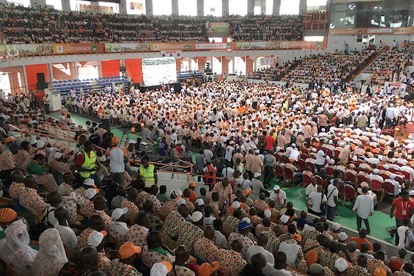 Plus de 10 000 personnes étaient rassemblées au congrès du RDR à Abidjan en septembre 2017. &copy; Anna Sylvestre-Treiner / Jeune Afrique