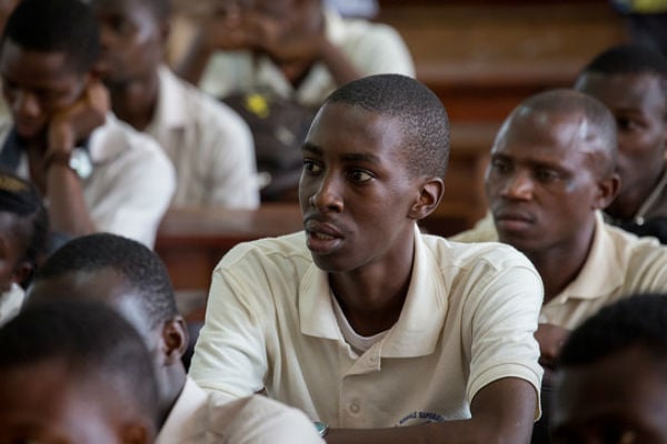 Des étudiants en filière Éducation à l'université de Porto-Novo, au Bénin, en mai 2017. &copy; Flickr / Creative Commons / World Peace Intiative