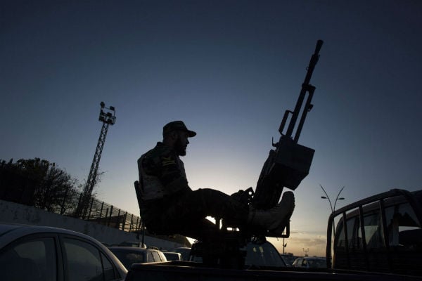 Un soldat de l'armée libyenne à Tripoli, en novembre 2013. &copy; Manu Brabo/AP/SIPA