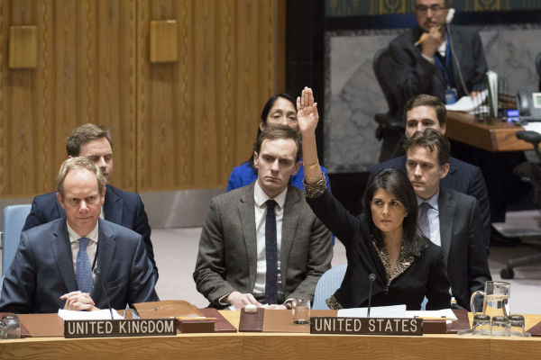 Nikkiy Haley, ambassadrice des États-Unis à l'ONU, lors du vote sur la résolution en réaction à la décision américaine de désigner jérusalem comme capitale d'Israël, le 21 décembre 2017. &copy; Eskinder Debebe/AP/SIPA