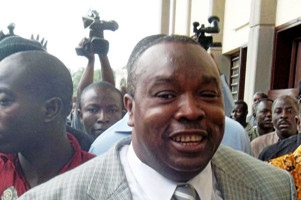 Kpatcha Gnassingbé, ancien ministre de la Défense et demi-frère du président togolais Faure Gnassingbé, arrive le 1er septembre 2011 au palais de justice de Lomé &copy; Emile Kouton/AFP