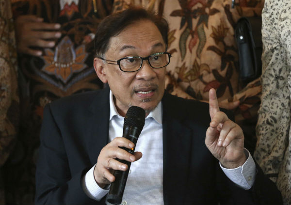 Anwar Ibrahim, leader de l'opposition malaisienne, en Indonésie le 20 mai 2018 &copy; Dita Alangkara/AP/SIPA