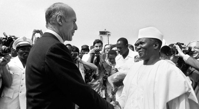 Sékou Touré et son homologue français, Valéry Giscard d’Estaing, le 21 décembre 1978. &copy; SIPA