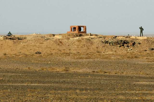 Un mur de sable dans le Sahara, le 6 novembre 2006. &copy; FRANCOIS MORI/AP/SIPA