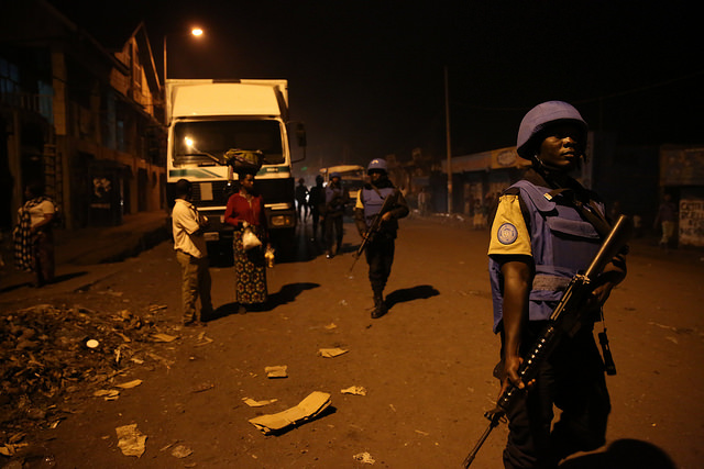 Des Casques bleus sénégalais patrouillent à Goma, dans l'est de la RDC, le 14 janvier 2016. &copy; Abel Kavanagh/Monusco/Flickr