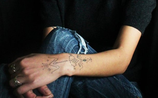 Manuel Mahdouani s'est faite tatouer trois érgions de Tunisie sur l'avant bras. &copy; DR