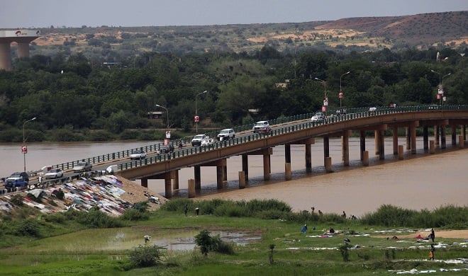 Le pont de Niamey (Niger), le 12 septembre 2011 &copy; Sunday Alamba/AP/SIPA