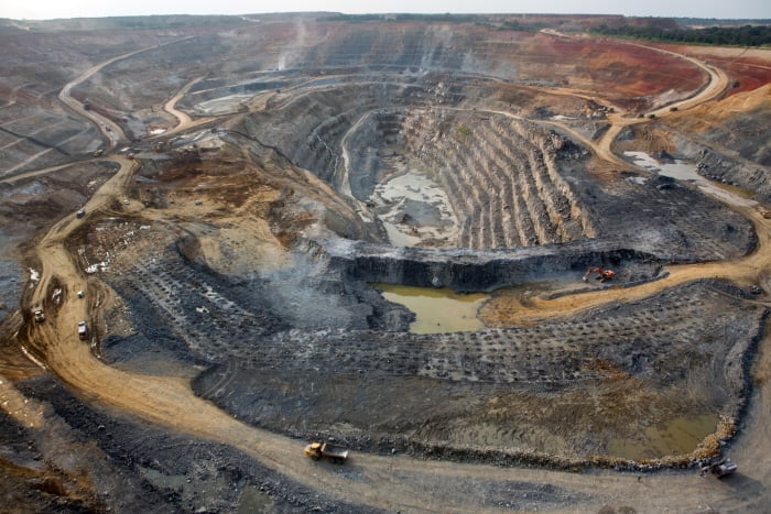 La mine de cuivre Frontier à Sakania, à la frontière avec la Zambie, à l'extrême sud-est de la province minière du Katanga, en République démocratique du Congo. &copy; Gwenn Dubourthoumieu pour Jeune Afrique