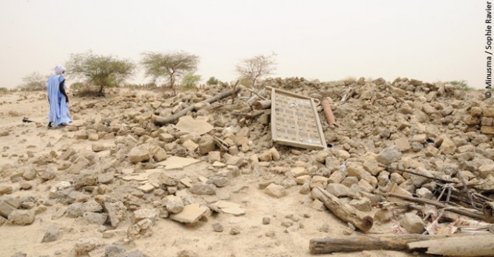 Le mausolée de Mohamed Mahmoud du cimetière des trois saints détruit par les extrémistes en 2012.