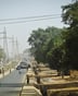 Ligne à haute tension à Niamey. Le Niger bénéficie d’une interconnexion avec le réseau nigérian. © Vincent Fournier/JA