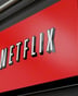 Le logo de Netflix affiché sur la façade de son siège social, le 13 avril 2011 à Los Gatos, en Californie © AFP