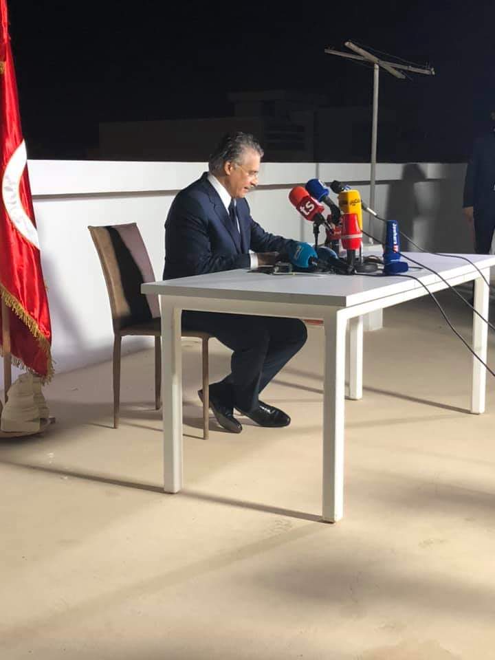 Nabil Karoui s'exprimant après sa défaite au second tour de l'élection présidentielle, dimanche 13 octobre 2019 à Tunis. &copy; Frida Dahmani pour JA