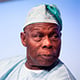 Olosegun Obasanjo© Mark Chilvers pour TAR Olosegun Obasanjo
© Mark Chilvers pour TAR