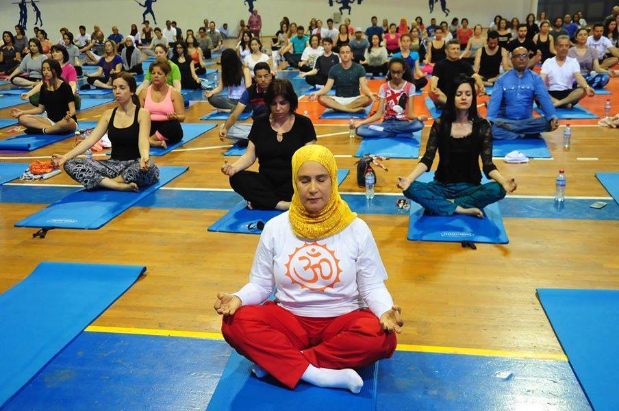 Cours de yoga et de méditation. &copy; Facebook/Association « Yoga pour tous »